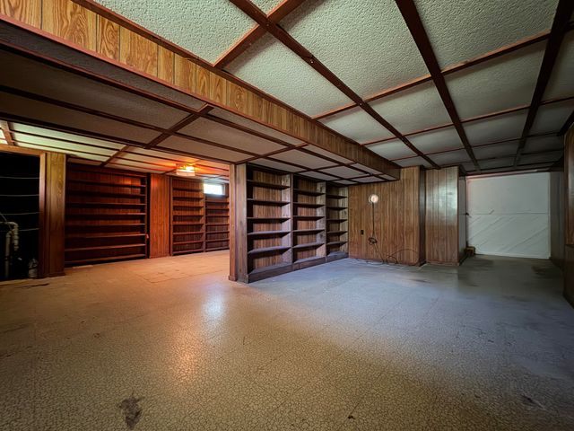 3764 Kingsway Drive, Crown Point, IN 46307