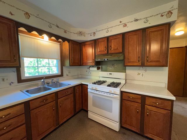 3764 Kingsway Drive, Crown Point, IN 46307