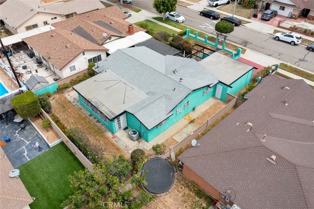 19327 Galway Ave, Carson, CA 90746