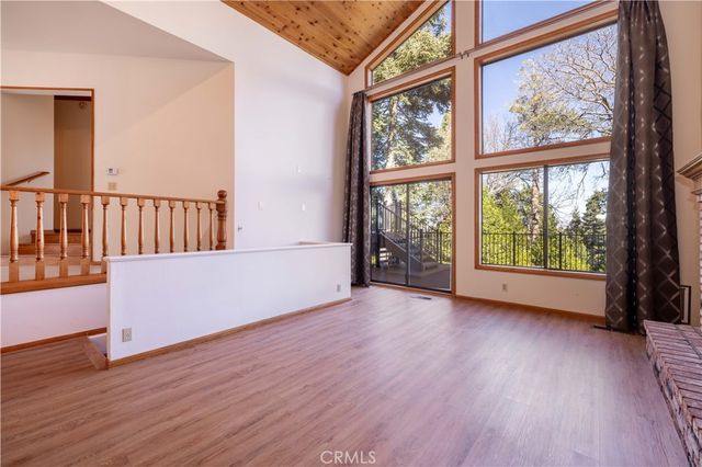 229 Shasta, Lake Arrowhead, CA 92352