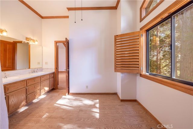 229 Shasta, Lake Arrowhead, CA 92352