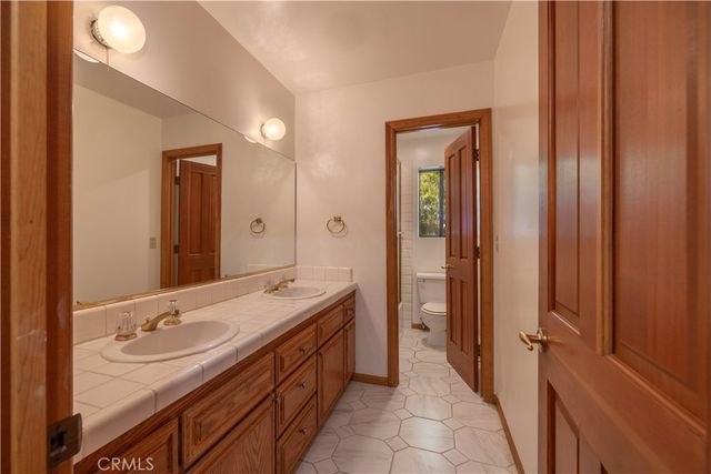 229 Shasta, Lake Arrowhead, CA 92352