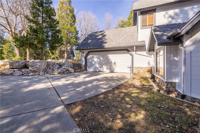229 Shasta, Lake Arrowhead, CA 92352
