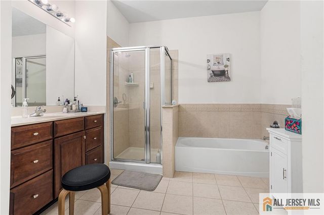 100 Middlesex Boulevard 304, Plainsboro, NJ 08736