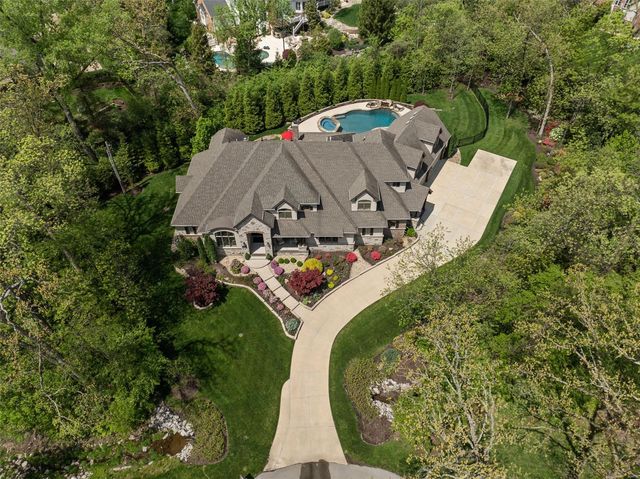 139 Frontenac Forest, Frontenac, MO 63131