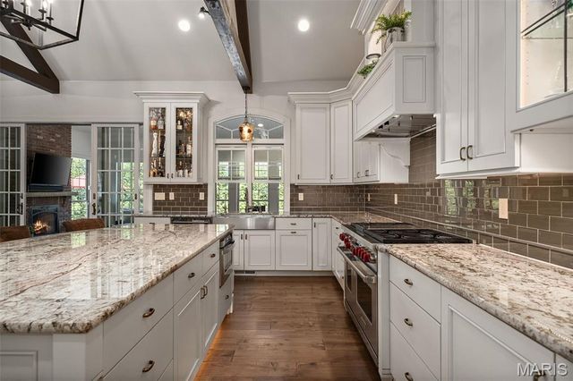 139 Frontenac Forest, Frontenac, MO 63131