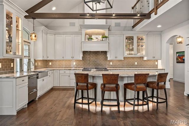 139 Frontenac Forest, Frontenac, MO 63131