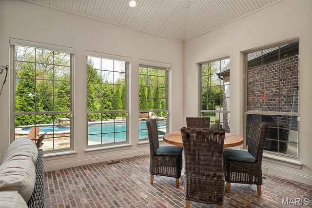 139 Frontenac Forest, Frontenac, MO 63131