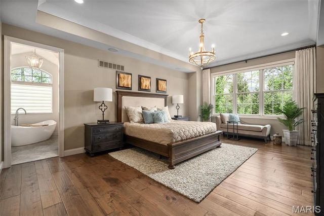 139 Frontenac Forest, Frontenac, MO 63131