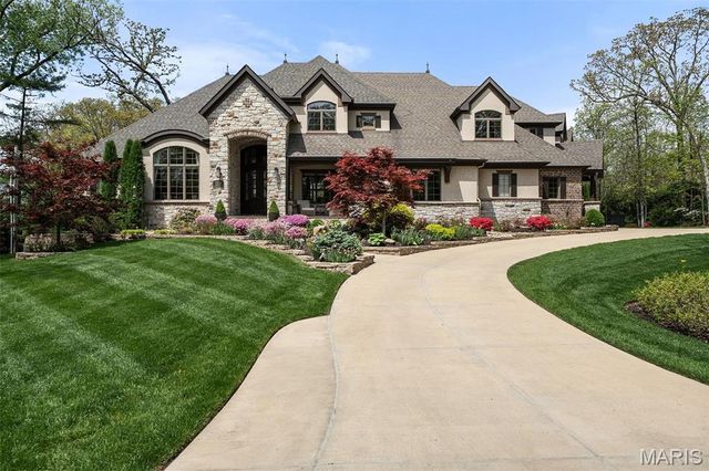 139 Frontenac Forest, Frontenac, MO 63131