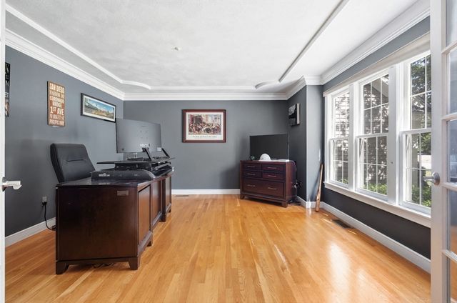 14 Puritan Ave, North Andover, MA 01845