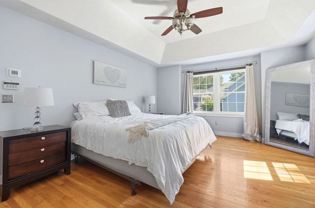 14 Puritan Ave, North Andover, MA 01845