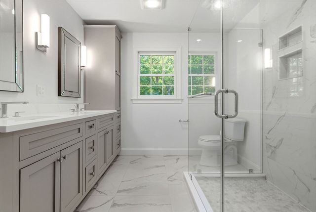 14 Puritan Ave, North Andover, MA 01845