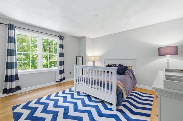 14 Puritan Ave, North Andover, MA 01845