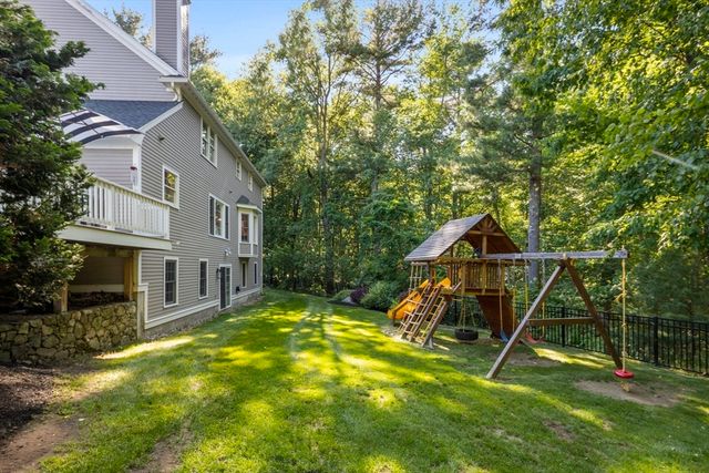 14 Puritan Ave, North Andover, MA 01845