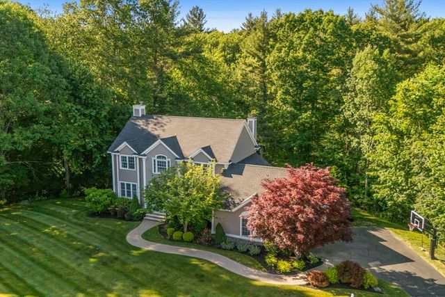 14 Puritan Ave, North Andover, MA 01845