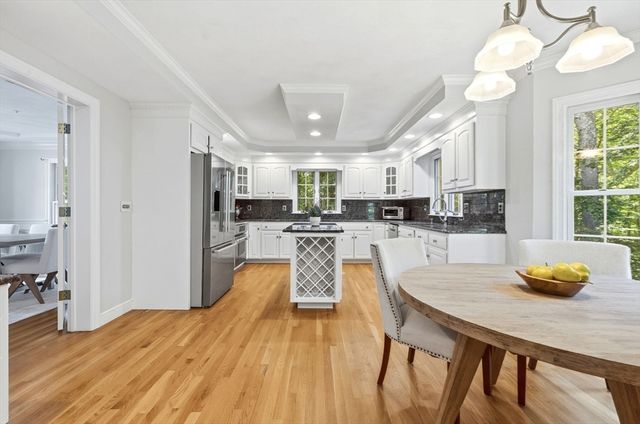 14 Puritan Ave, North Andover, MA 01845