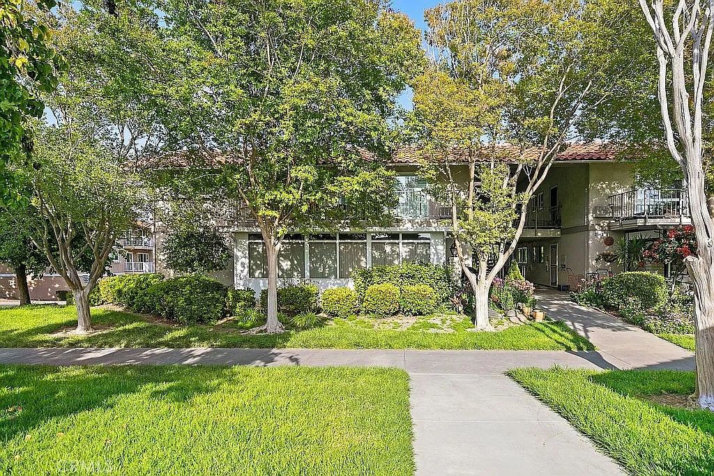 2143 Ronda Granada D, Laguna Woods, CA 92637