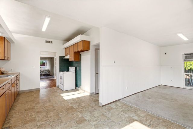 817 E Wabash Ave, Spokane, WA 99207