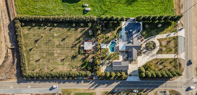 7010 S Frankwood Avenue, Reedley, CA 93654