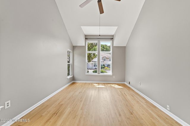 24 Parkside Drive, Jamesburg, NJ 08831