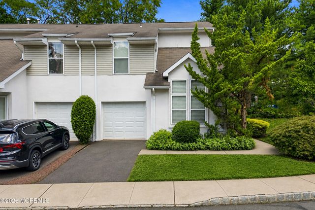 24 Parkside Drive, Jamesburg, NJ 08831