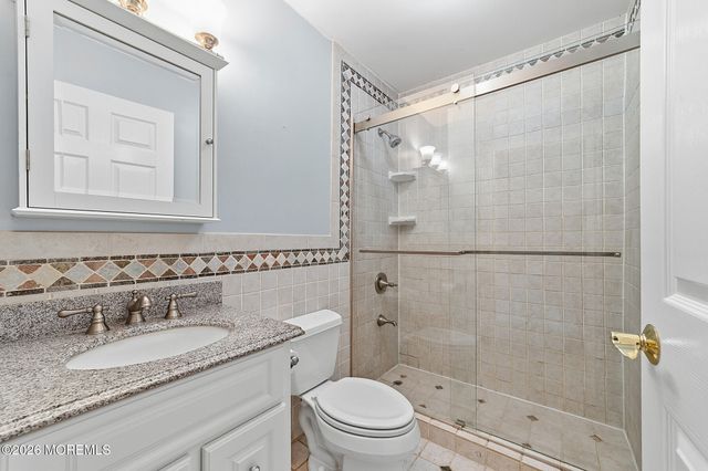 24 Parkside Drive, Jamesburg, NJ 08831