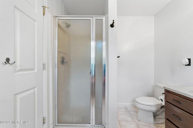 24 Parkside Drive, Jamesburg, NJ 08831