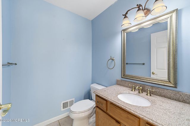 24 Parkside Drive, Jamesburg, NJ 08831