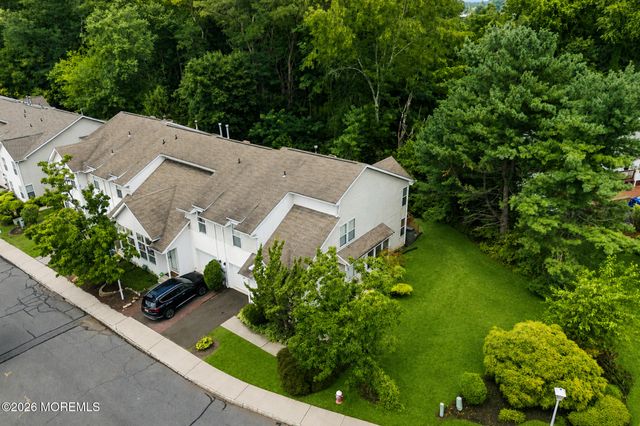 24 Parkside Drive, Jamesburg, NJ 08831