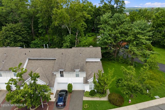 24 Parkside Drive, Jamesburg, NJ 08831