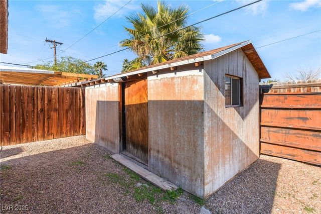 1905 Franklin Avenue, Las Vegas, NV 89104