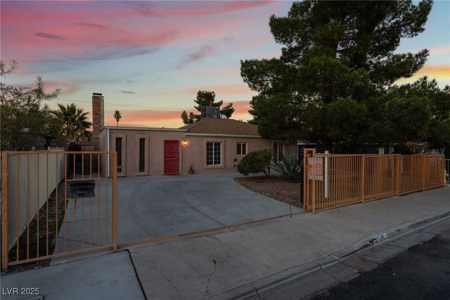 1905 Franklin Avenue, Las Vegas, NV 89104