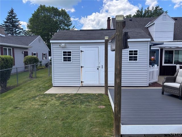 205 Hillside Drive, Whitestown, NY 13424