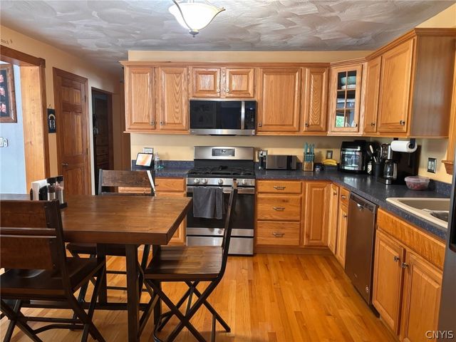 205 Hillside Drive, Whitestown, NY 13424