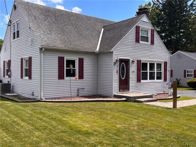 205 Hillside Drive, Whitestown, NY 13424