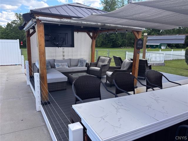 205 Hillside Drive, Whitestown, NY 13424