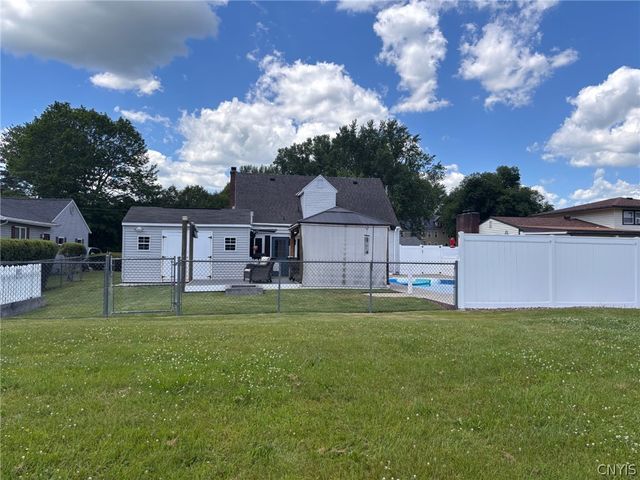 205 Hillside Drive, Whitestown, NY 13424