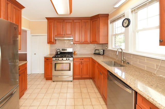 76 POPLAR ST, Ridgefield Park, NJ 07660