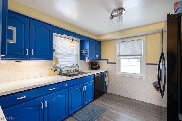 6445 Lake Avenue, Elyria, OH 44035