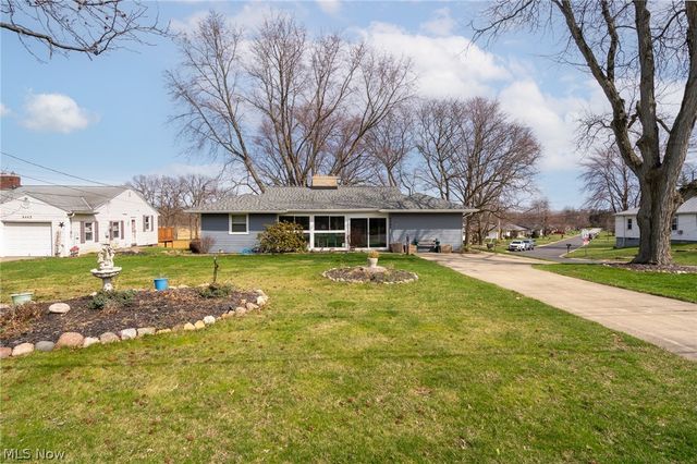 6445 Lake Avenue, Elyria, OH 44035