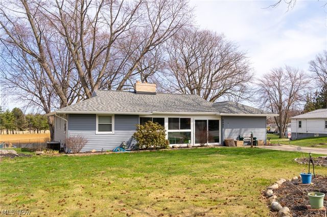 6445 Lake Avenue, Elyria, OH 44035