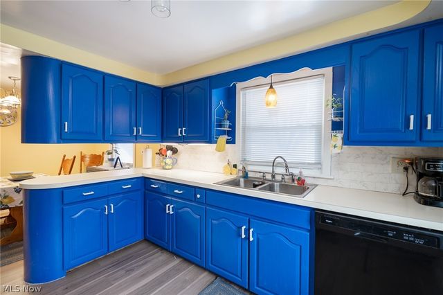 6445 Lake Avenue, Elyria, OH 44035