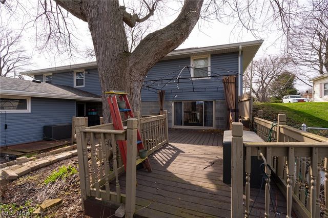 6445 Lake Avenue, Elyria, OH 44035