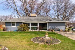 6445 Lake Avenue, Elyria, OH 44035