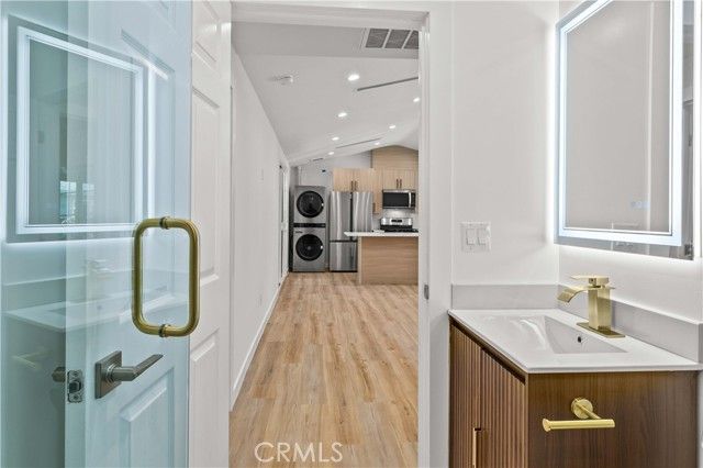 8401 Kester, Panorama City (los Angeles), CA 91402