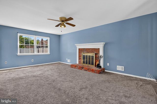 15 UTICA RD, Marlton, NJ 08053