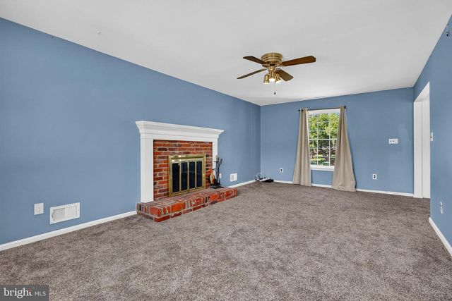15 UTICA RD, Marlton, NJ 08053