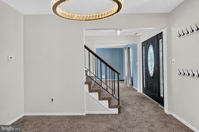 15 UTICA RD, Marlton, NJ 08053