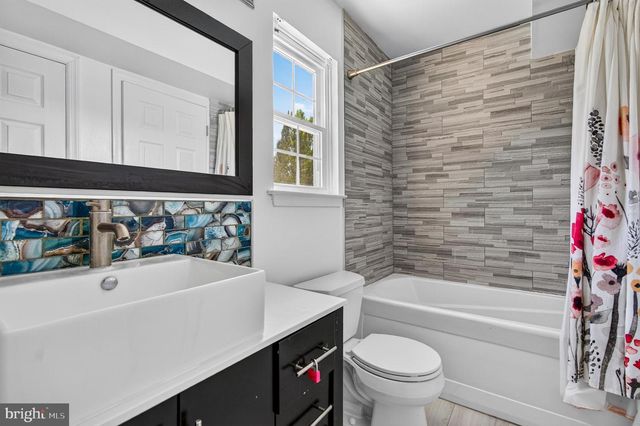 15 UTICA RD, Marlton, NJ 08053